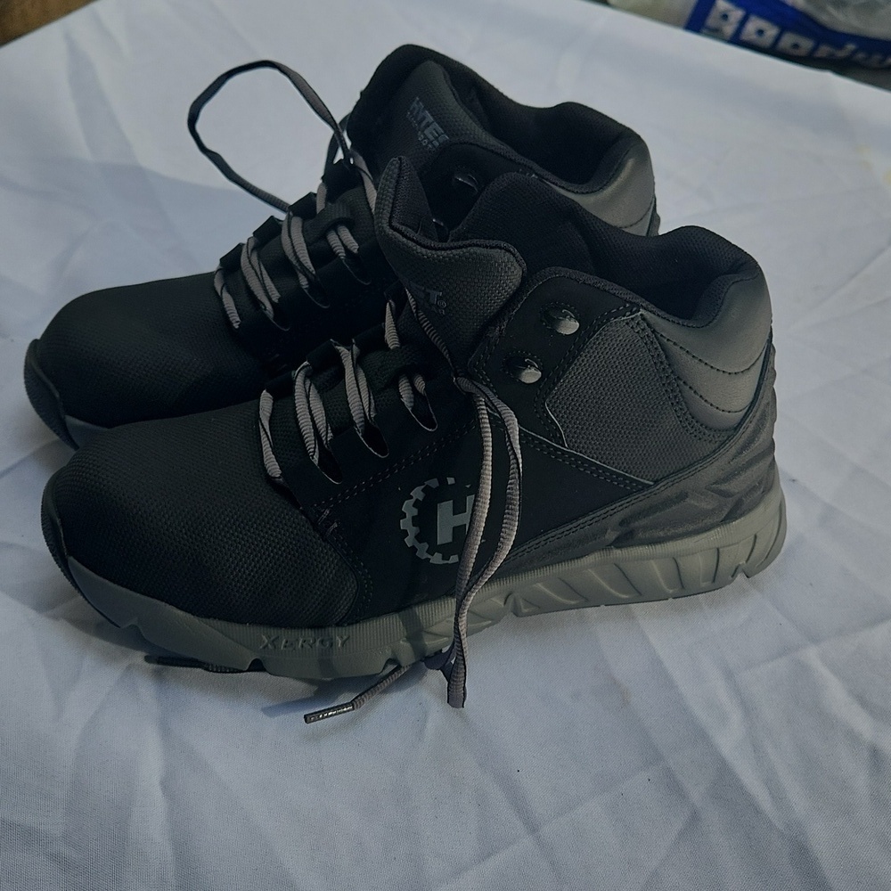 Hytest Steal Toe Shoes